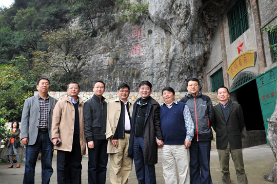 1517191890309069225.jpg 3.jpg