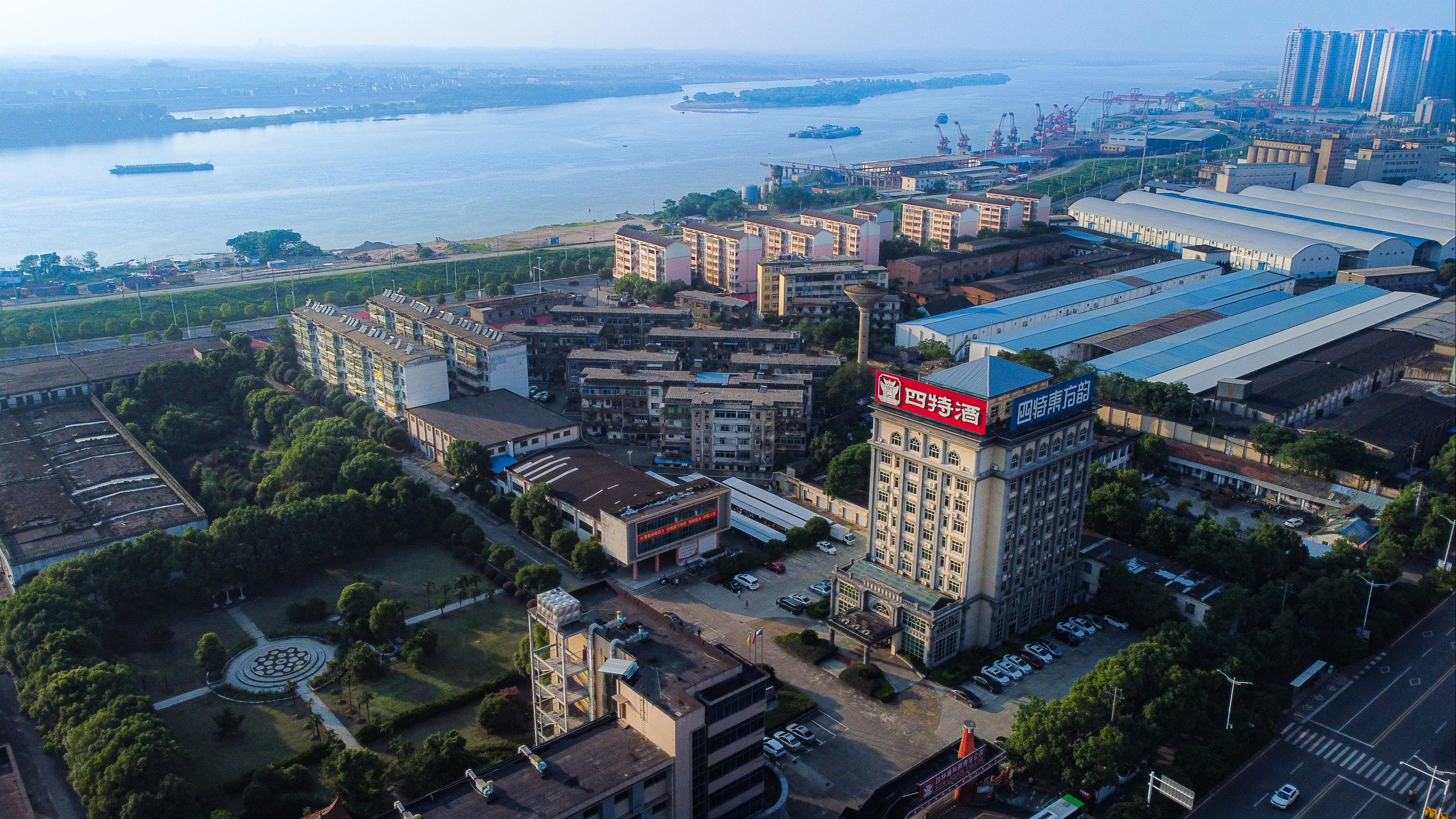 探秘四特酒：科技賦能，釀造生態特香美酒