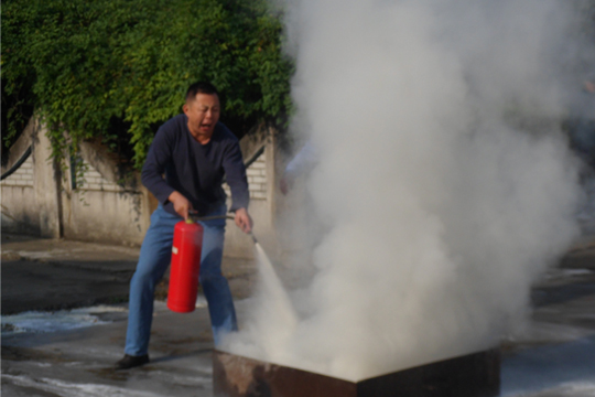 四特酒公司2013年度消防技能比武大賽拉開(kāi)帷幕